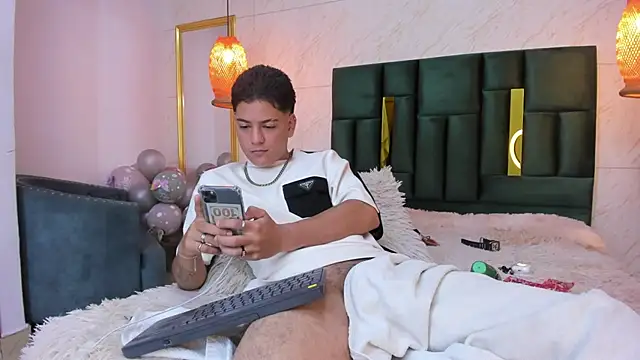 Levy Steve online show from October 16, 6:43 am