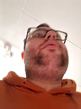 Javier bear online show from February 25, 2:07 pm