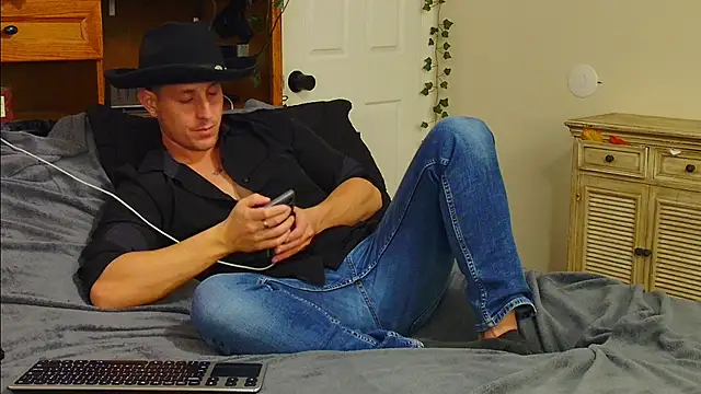 zack Fisher online show from February 6, 12:29 am