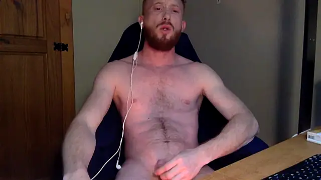 Snapshot of Smoker_Ginger chatting on September 10, 6:39 pm Smoker Ginger online show from September 10, 6:39 pm