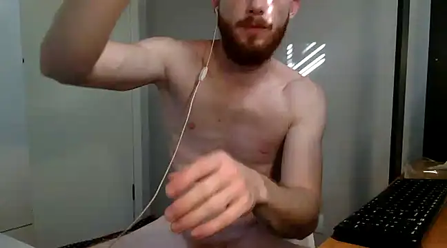 Snapshot of Smoker_Ginger chatting on January 3, 8:11 pm Smoker Ginger online show from January 3, 8:11 pm