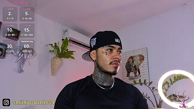 JordanSmiith  online show from October 6, 8:35 pm