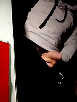 xlupettox online show from February 22, 5:36 pm