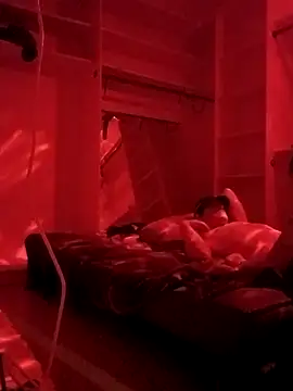 prettyboi6992 online show from April 3, 6:43 am