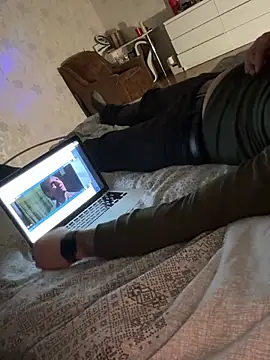 KristiDan online show from March 9, 9:42 pm