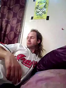 cdressupdiva online show from December 10, 3:30 am