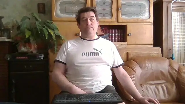 Snapshot of sympatrique chatting on March 15, 10:03 am sympatrique online show from March 15, 10:03 am