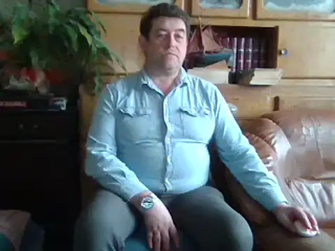 Snapshot of sympatrique chatting on February 11, 11:54 am sympatrique online show from February 11, 11:54 am