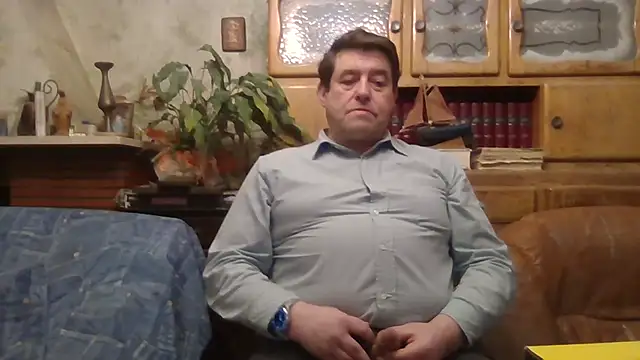 Snapshot of sympatrique chatting on February 19, 5:49 pm sympatrique online show from February 19, 5:49 pm
