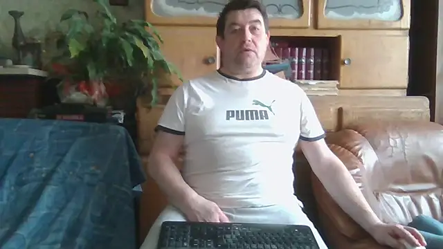 Snapshot of sympatrique chatting on February 16, 9:37 am sympatrique online show from February 16, 9:37 am