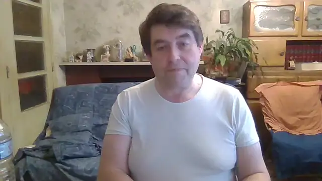 Snapshot of sympatrique chatting on December 12, 9:58 pm sympatrique online show from December 12, 9:58 pm