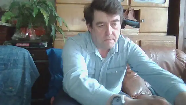 Snapshot of sympatrique chatting on December 13, 11:45 am sympatrique online show from December 13, 11:45 am