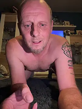 SchwuleHure online show from September 16, 8:20 pm