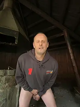 Snapshot of SchwuleHure chatting on October 4, 3:17 pm SchwuleHure online show from October 4, 3:17 pm