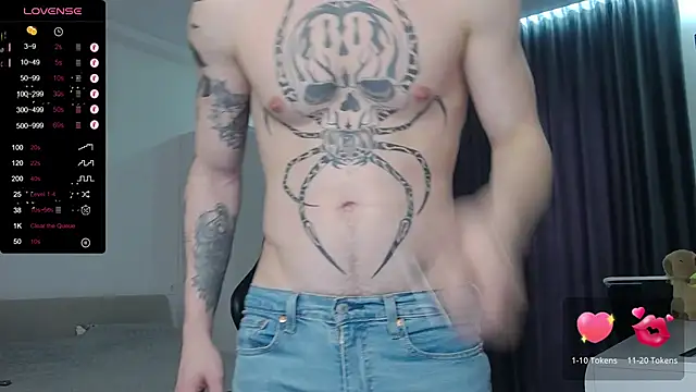 Snapshot of Lechery_boy chatting on February 15, 8:33 am Lechery boy online show from February 15, 8:33 am