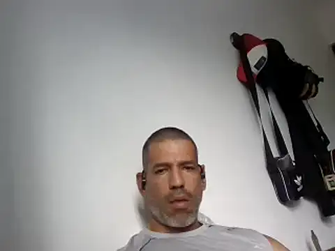 jackbigcock11 online show from December 3, 2:05 pm