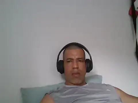 jackbigcock11 online show from December 21, 6:12 pm