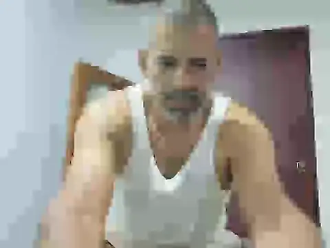 jackbigcock11 online show from April 23, 12:29 pm