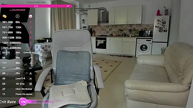 Snapshot of ZackFraser chatting on October 12, 10:53 am ZackFraser online show from October 12, 10:53 am