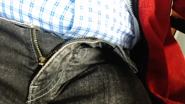 smoothandtiny online show from March 6, 2:40 pm