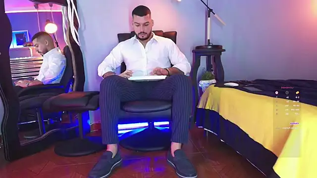 Snapshot of HenryBenso chatting on February 20, 10:05 am HenryBenso online show from February 20, 10:05 am