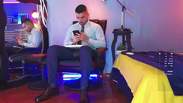 Snapshot of HenryBenso chatting on January 30, 10:19 am HenryBenso online show from January 30, 10:19 am