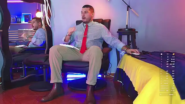 Snapshot of HenryBenso chatting on February 3, 10:58 am HenryBenso online show from February 3, 10:58 am