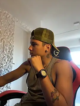 lilrich7 online show from October 21, 9:28 pm