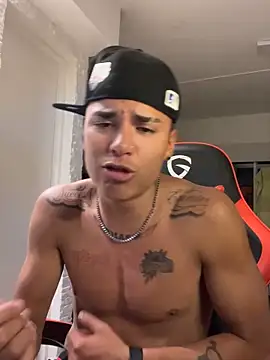 lilrich7 online show from November 15, 12:23 am