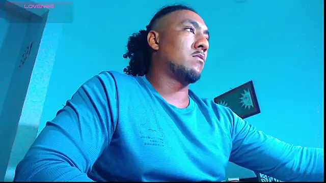 yosoy enzo2020 online show from May 3, 4:26 am