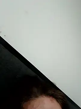 Sluckkkbigdk online show from April 21, 6:30 am