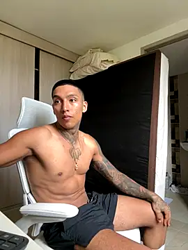 sendfer online show from November 18, 8:23 pm