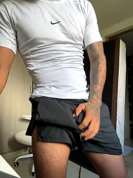 Snapshot of sendfer chatting on October 23, 8:56 pm sendfer online show from October 23, 8:56 pm