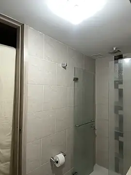 Snapshot of sendfer chatting on October 13, 10:49 pm sendfer online show from October 13, 10:49 pm