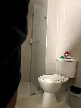 Snapshot of sendfer chatting on October 18, 11:20 pm sendfer online show from October 18, 11:20 pm