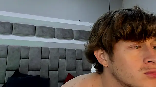 AnthonyAlso online show from October 16, 8:06 pm