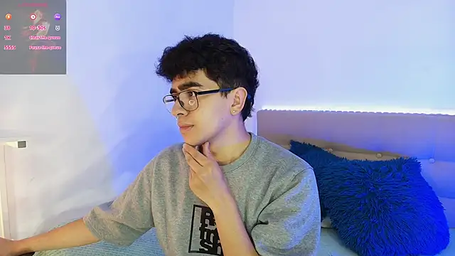  nickconnor01 online show from November 26, 8:12 pm