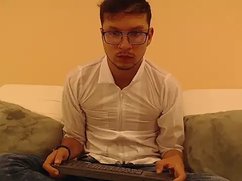 andy loverxx online show from April 10, 1:45 am