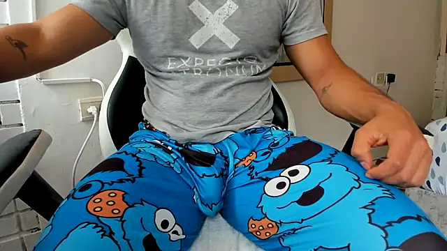 Valerioe online show from October 30, 2:40 pm