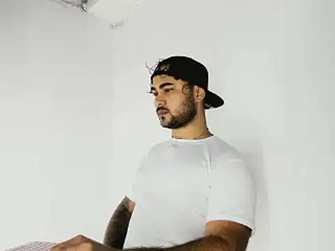 Snapshot of Sebas-hott chatting on October 22, 10:57 pm Sebas-hott online show from October 22, 10:57 pm