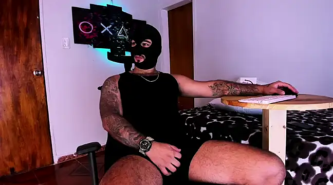 Snapshot of Sebas-hott chatting on December 27, 3:09 am Sebas-hott online show from December 27, 3:09 am