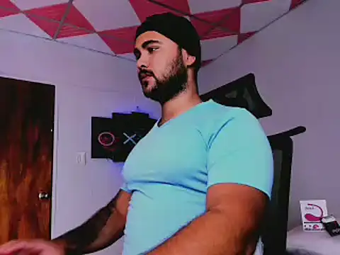 Snapshot of Sebas-hott chatting on February 18, 2:49 am Sebas-hott online show from February 18, 2:49 am