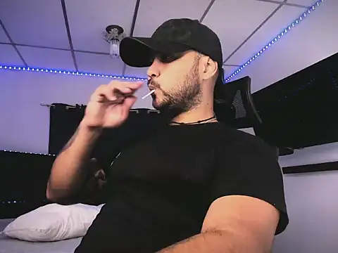 Sebas-hott online show from February 28, 11:48 pm