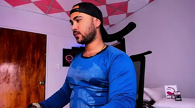 Snapshot of Sebas-hott chatting on January 14, 4:04 am Sebas-hott online show from January 14, 4:04 am