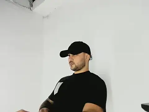 Snapshot of Sebas-hott chatting on October 29, 11:51 pm Sebas-hott online show from October 29, 11:51 pm