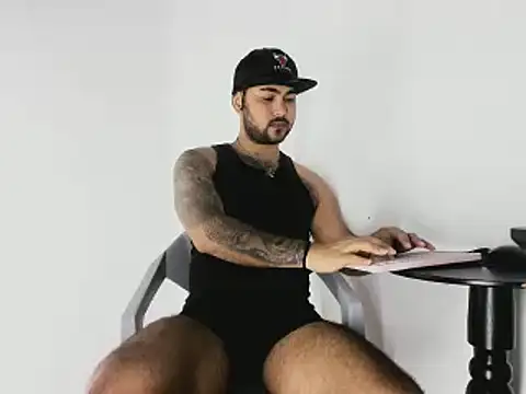 Snapshot of Sebas-hott chatting on October 25, 11:17 pm Sebas-hott online show from October 25, 11:17 pm