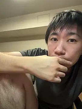 Snapshot of kentyken chatting on October 15, 2:24 pm kentyken online show from October 15, 2:24 pm