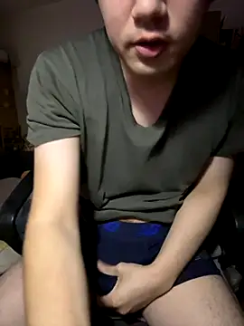 Snapshot of kentyken chatting on October 17, 9:19 pm kentyken online show from October 17, 9:19 pm