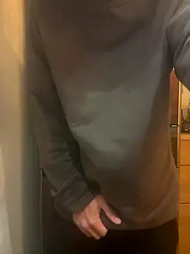 saku chan live online show from November 20, 4:39 pm