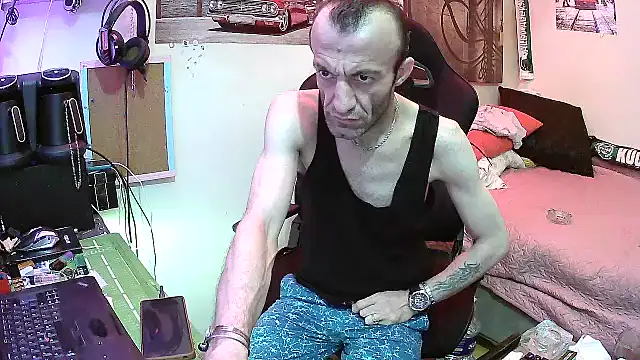 Aktorihann online show from June 18, 2:24 am
